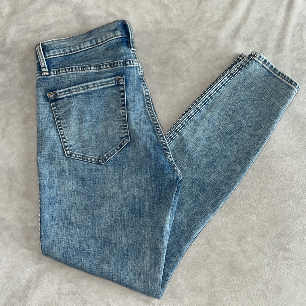 GAP High Rise Ankle Jeans size 4 (27)